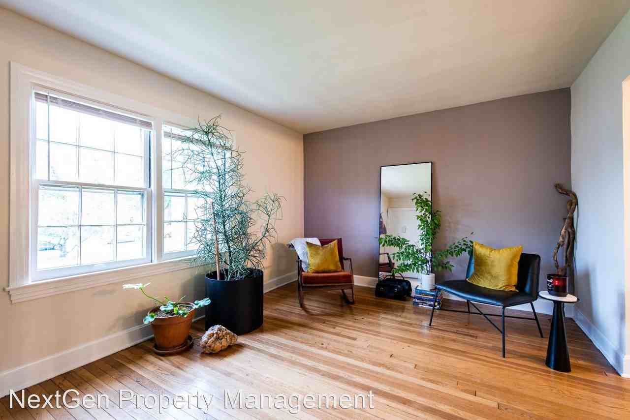 200 Crescent Ave - Photo 3 of 18