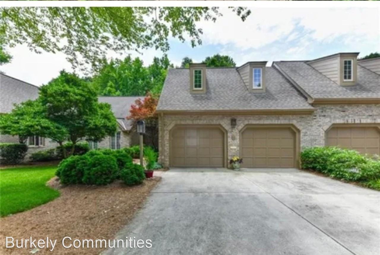 45 Sturbridge Ln - Photo 2 of 22