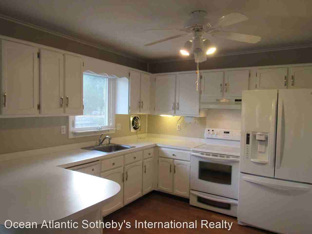 326 Laurel St - Photo 3 of 26