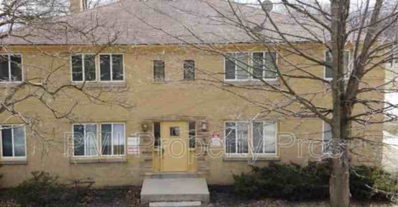 1981 W Villard Ave #6 - Photo 3 of 6