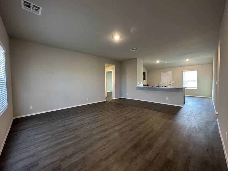 2013 S Amarillo Dr - Photo 2 of 18