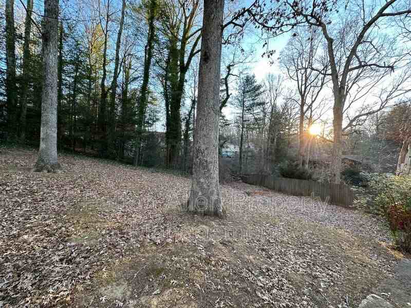 12 Beechwood Rd - Photo 3 of 35