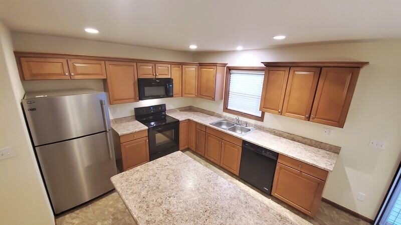 2920 Riviera St Sw #D - Photo 6 of 33