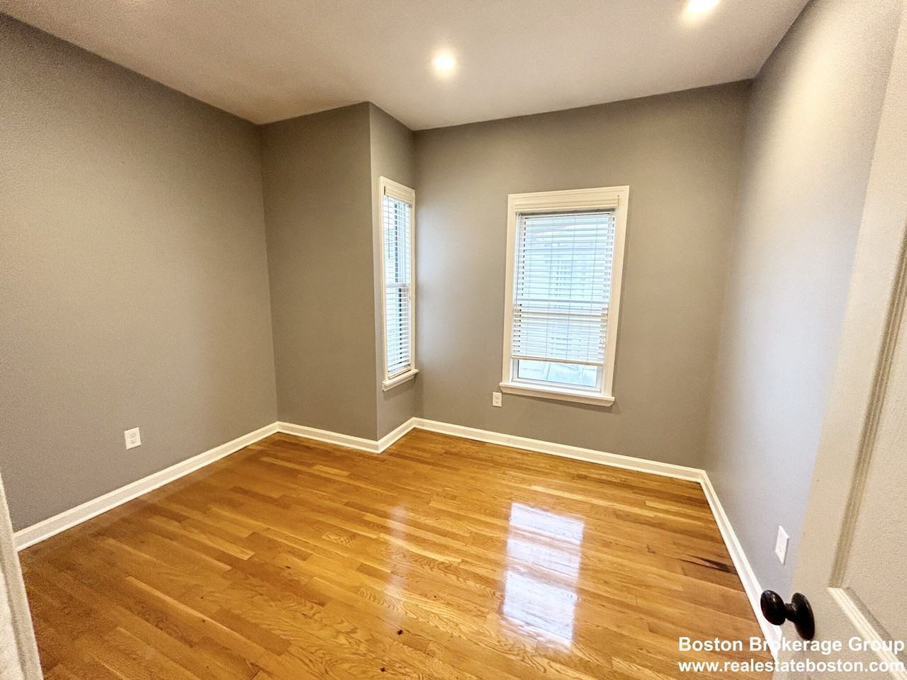 14 Batchelder St #2 - Photo 4 of 9