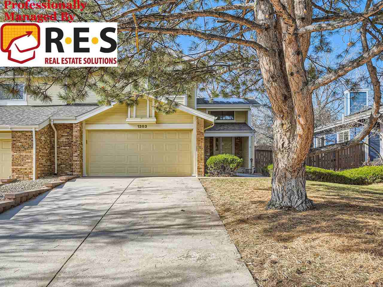 1383 Briar Cir - Photo 2 of 30