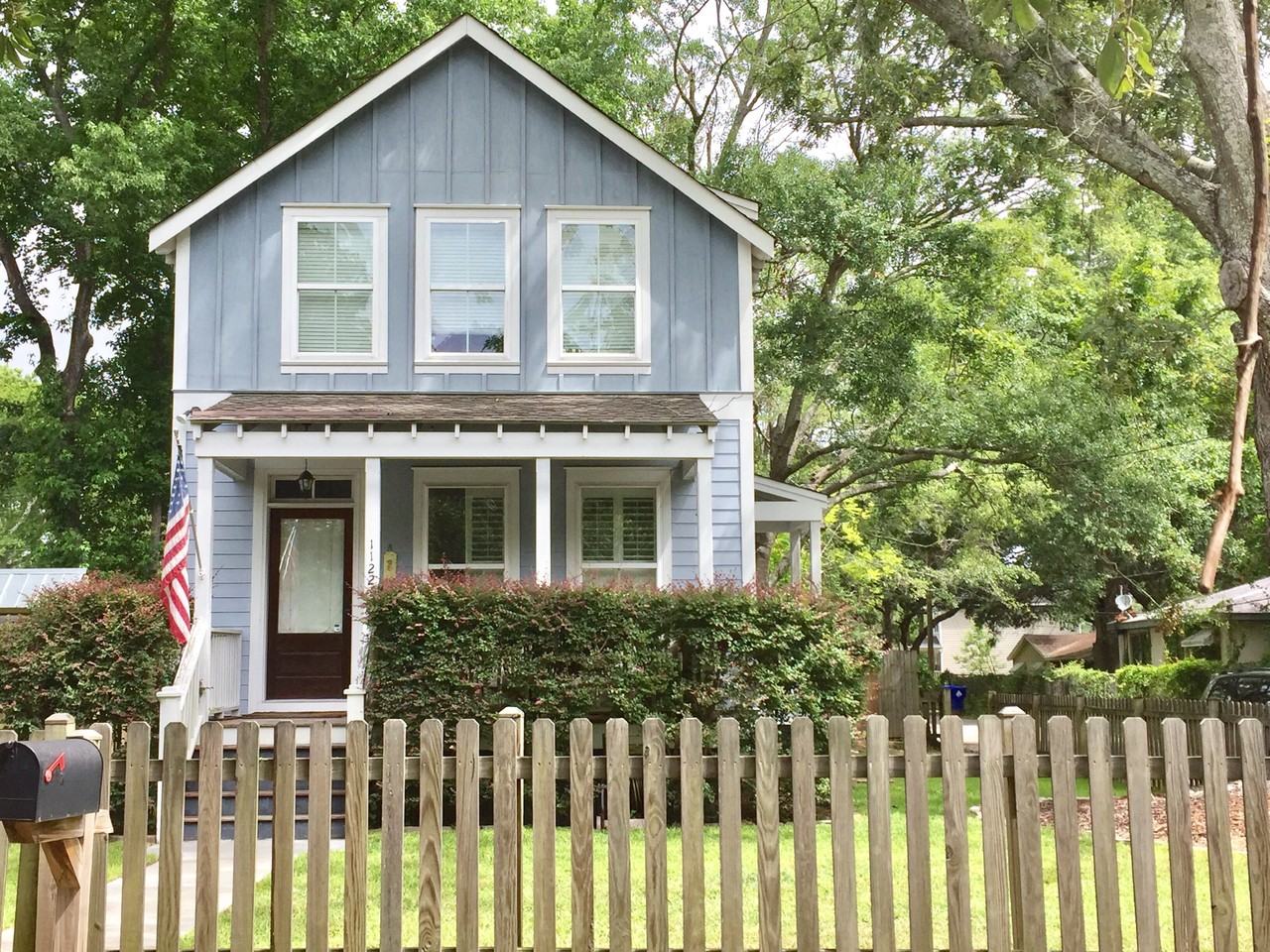 1122 Brody Ave - Photo 3 of 18