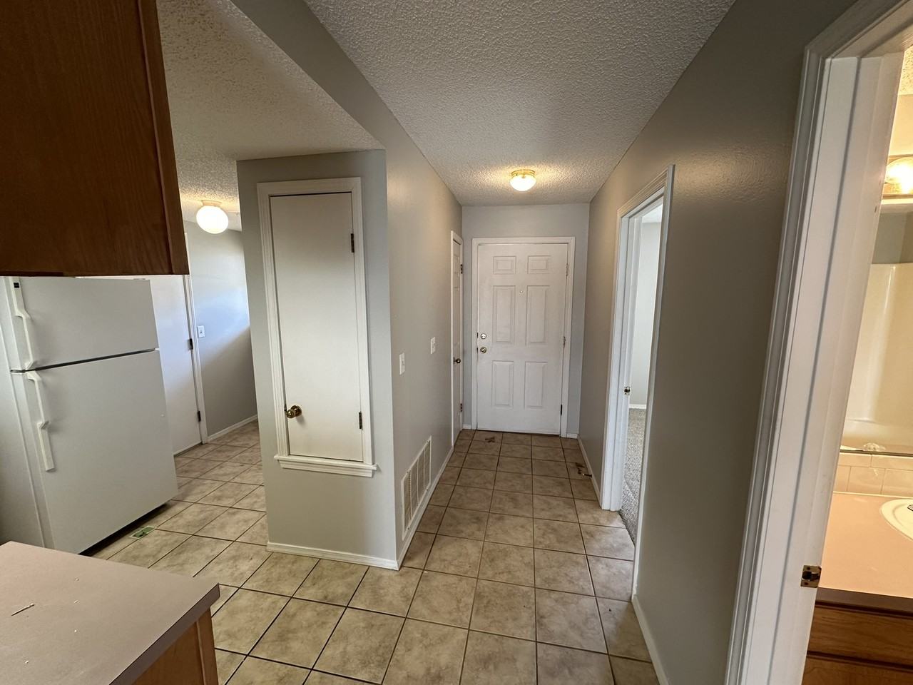 36053607 W Beechwood Dr Apartments 3605 W Beechwood Dr 3607, Rogers