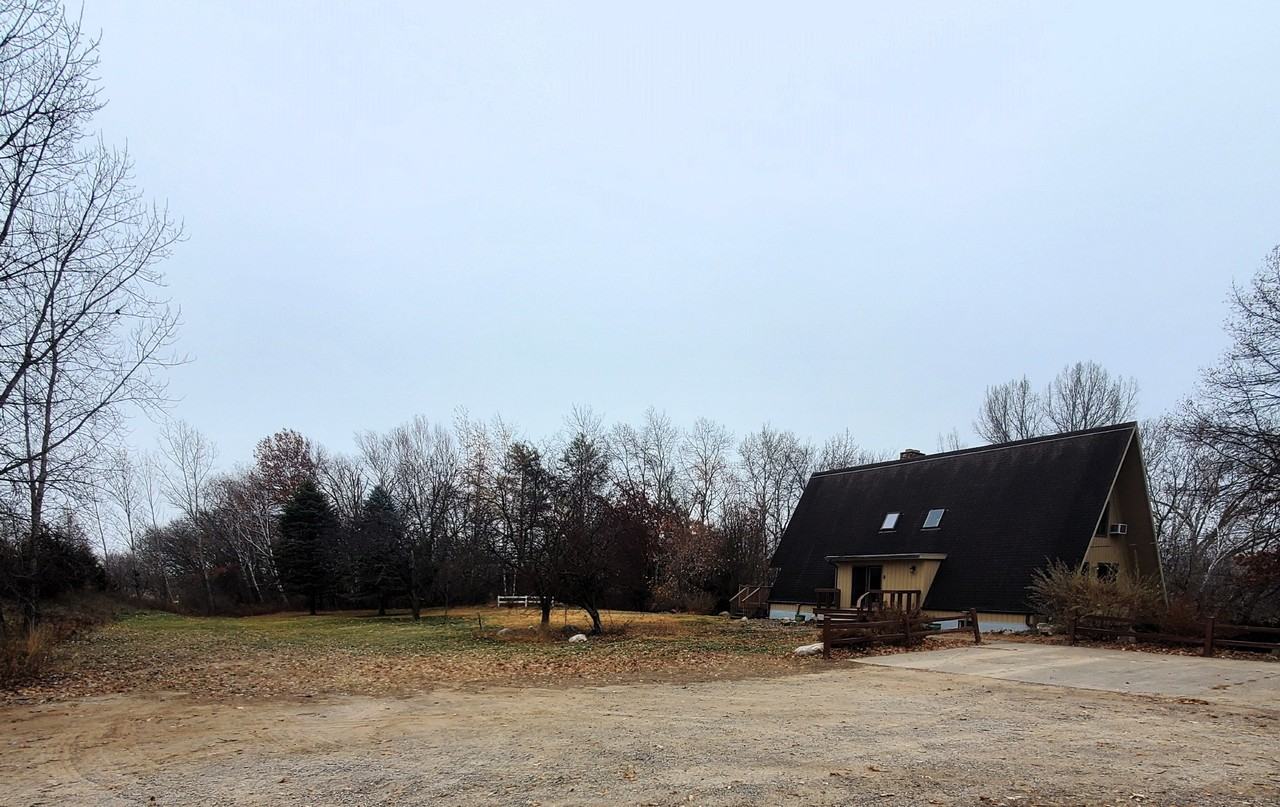 8350 Lofton Ave N - Photo 2 of 32