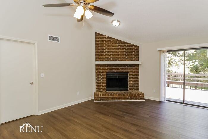 3258 Jessica Dr - Photo 3 of 17