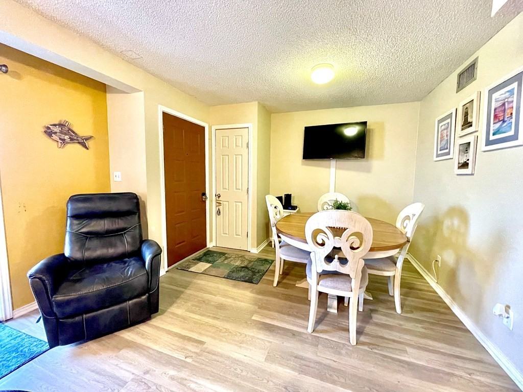 401 Island Ave - Photo 4 of 19