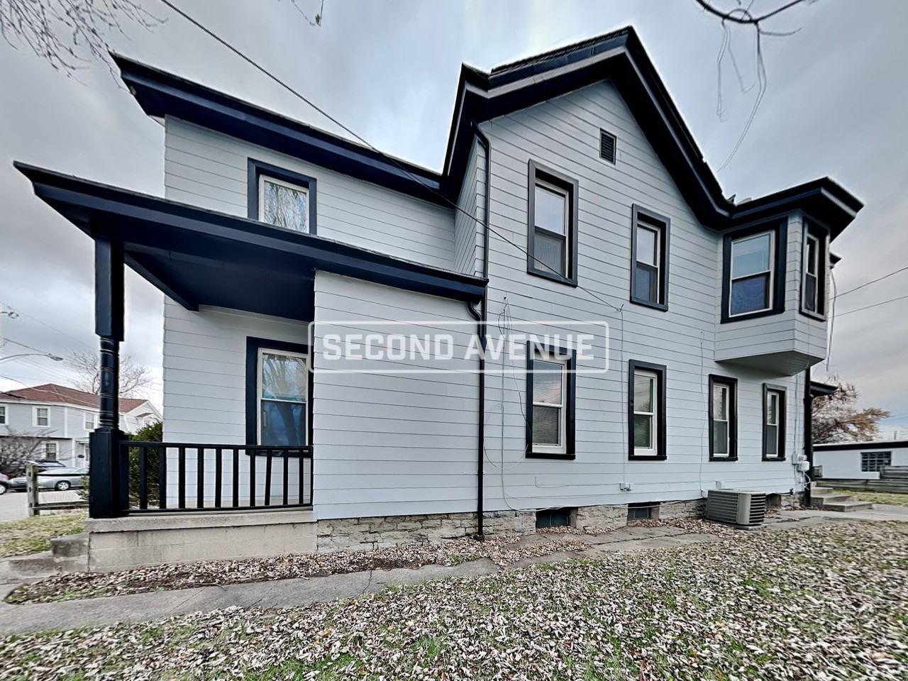 202 Walnut St - Photo 2 of 21