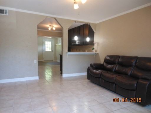 610 W Sunset Blvd - Photo 3 of 10