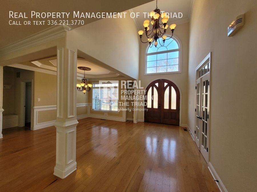 1391 Somerset Cove Dr - Photo 2 of 37