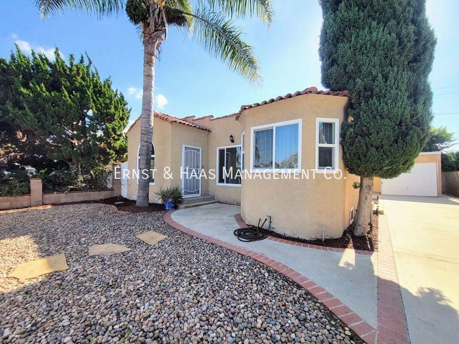 2666 E Madison St - Photo 2 of 26