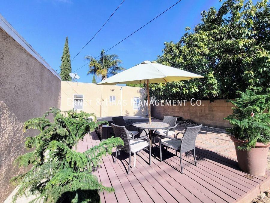 2666 E Madison St - Photo 3 of 26