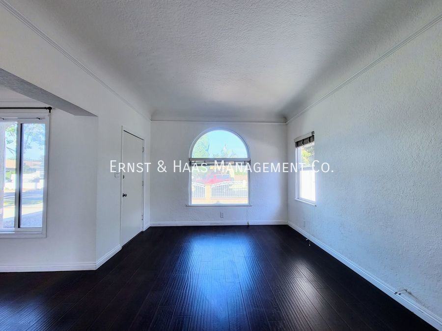 2666 E Madison St - Photo 5 of 26