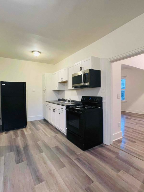 18 Main St - Photo 3 of 18