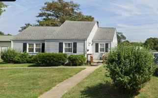 featured image of 78 University Ave