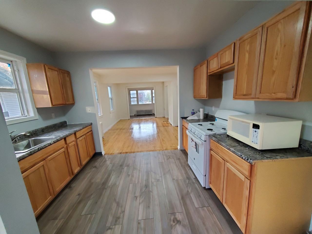 275 Simonson Ave #NA - Photo 2 of 11