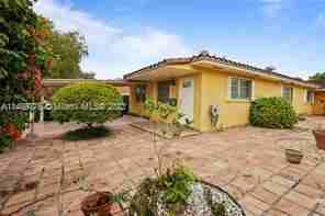 43 Nw 45th Ave #NA - Photo 2 of 10