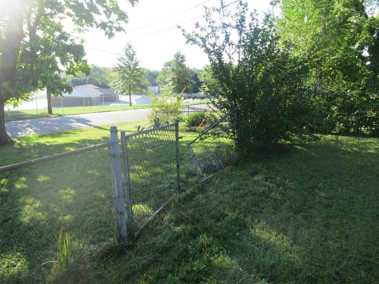 8111 E 99 Terrace - Photo 3 of 17