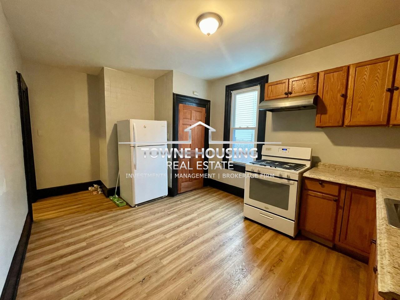 244 Vermont St #1 - Photo 4 of 35