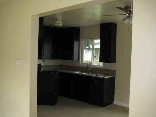 1730 W Francis Dr - Photo 3 of 6