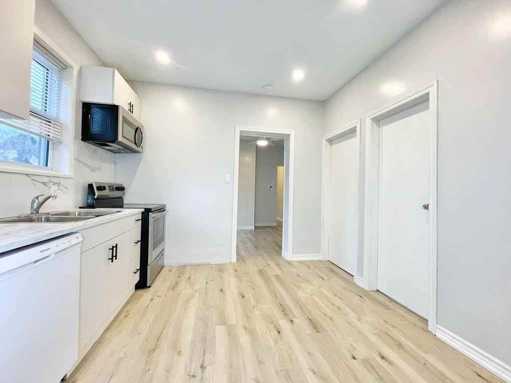 108 Clarence St Lowr - Photo 3 of 8