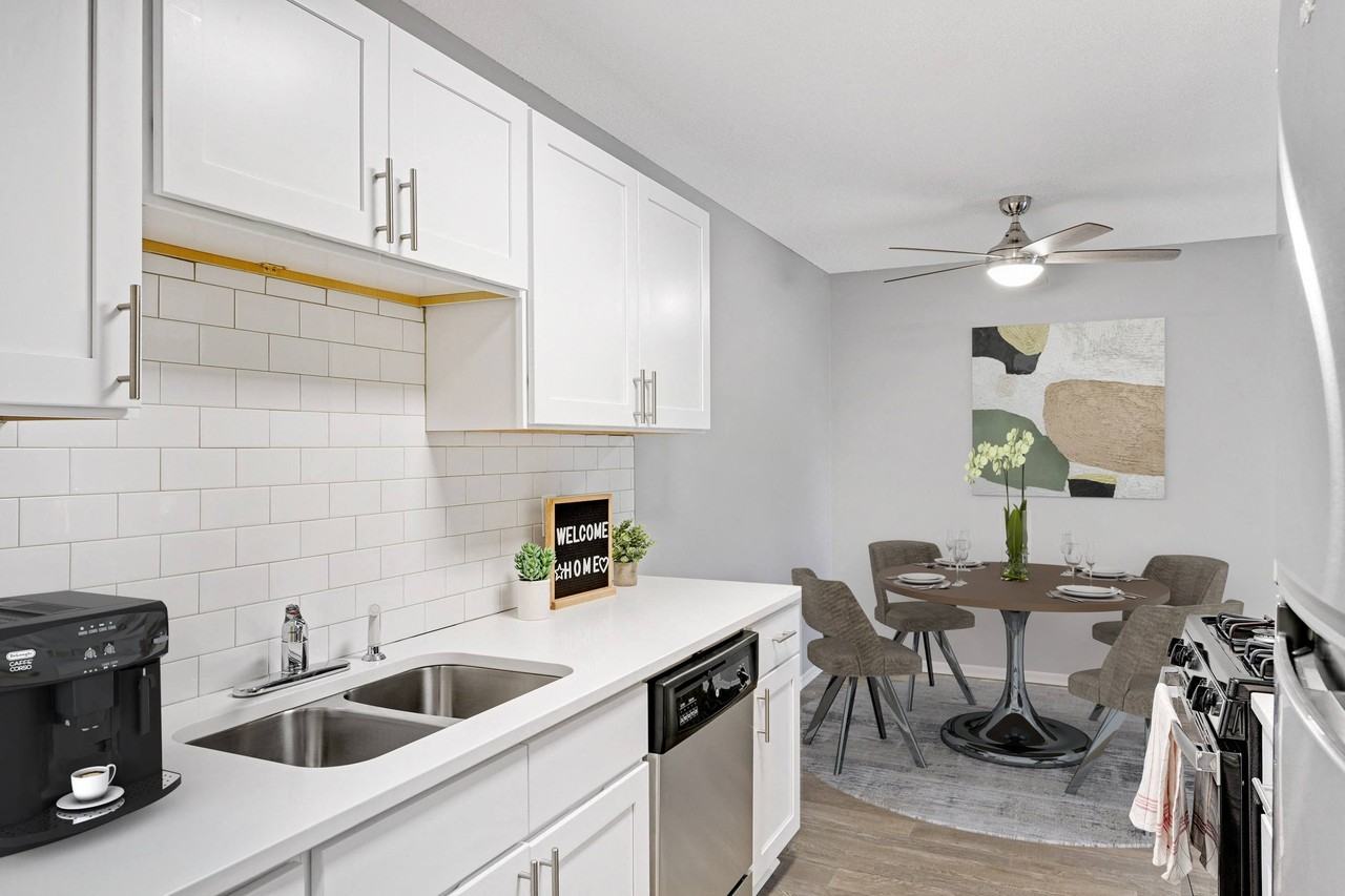 Stratford Wood - Photo 4 of 14