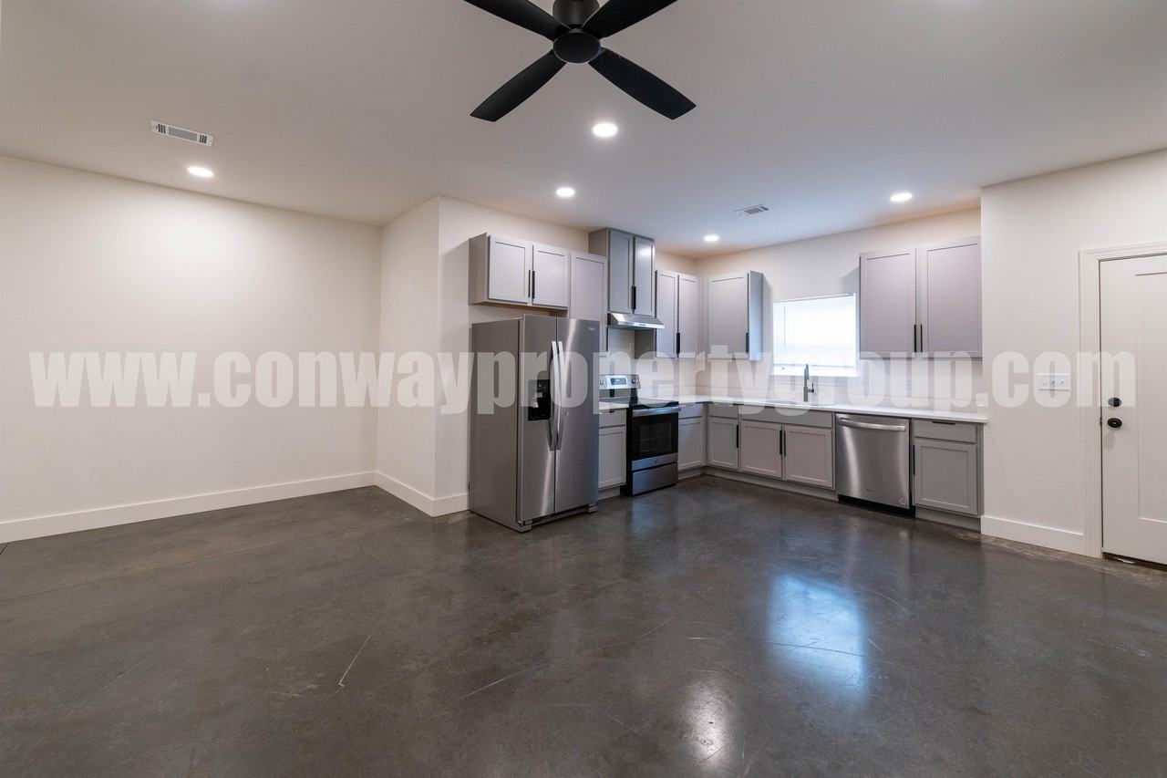 1956 Cambridge Village Dr #1956 - Photo 6 of 16