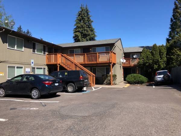 Carleton Terrace Apartments 4725 Sw Luradel St, Portland, OR 97219