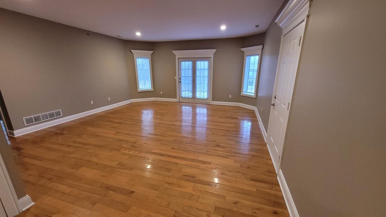 7559 Lions Gate Pkwy #7559 - Photo 2 of 18