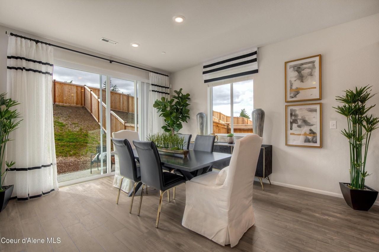 2914 N Barton Loop #1 - Photo 3 of 9