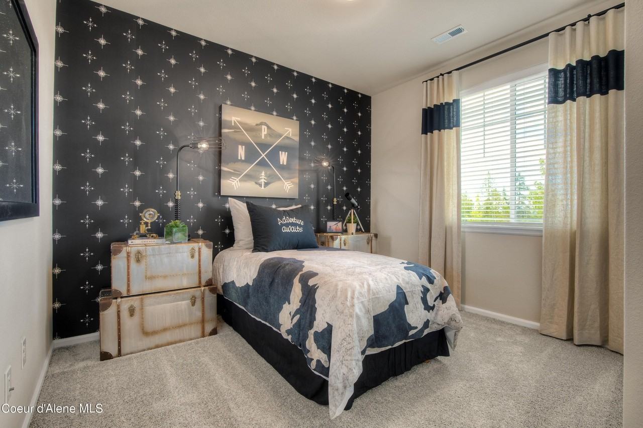 2914 N Barton Loop #1 - Photo 6 of 9