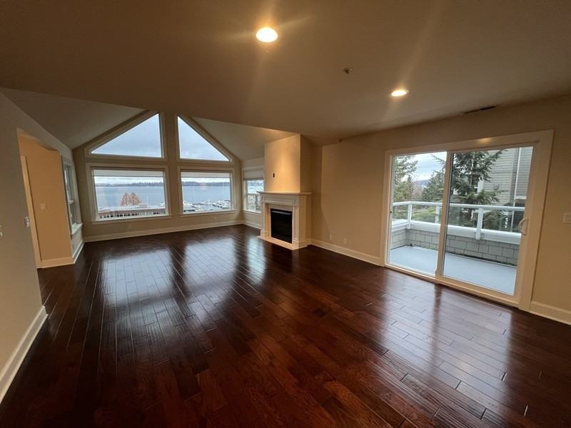 5302 Lake Washington Blvd Ne #L - Photo 2 of 15