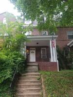 featured image of 302 E University Pkwy