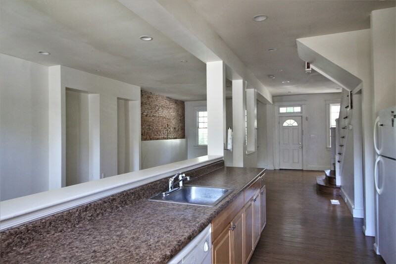 302 E University Pkwy - Photo 6 of 32