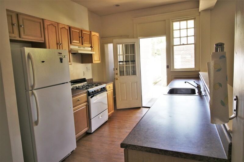302 E University Pkwy - Photo 7 of 32
