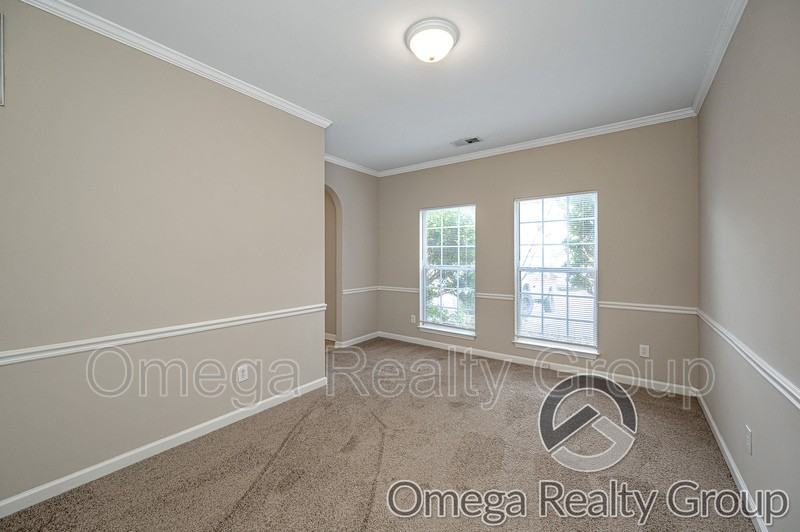 118 Shine Dr - Photo 6 of 28