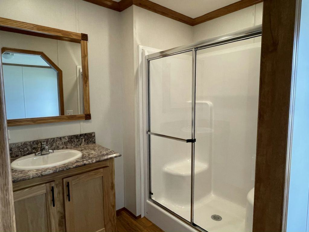 819 Willowbrook Dr - Photo 3 of 37