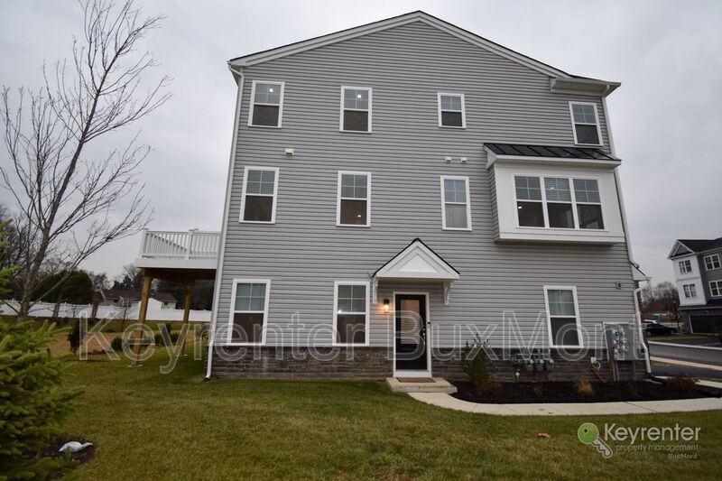 2 Warren Dr - Photo 2 of 24