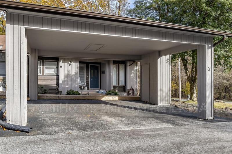 2 Everette Ln - Photo 2 of 22