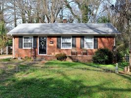 featured image of 2133 Jennie Linn Dr