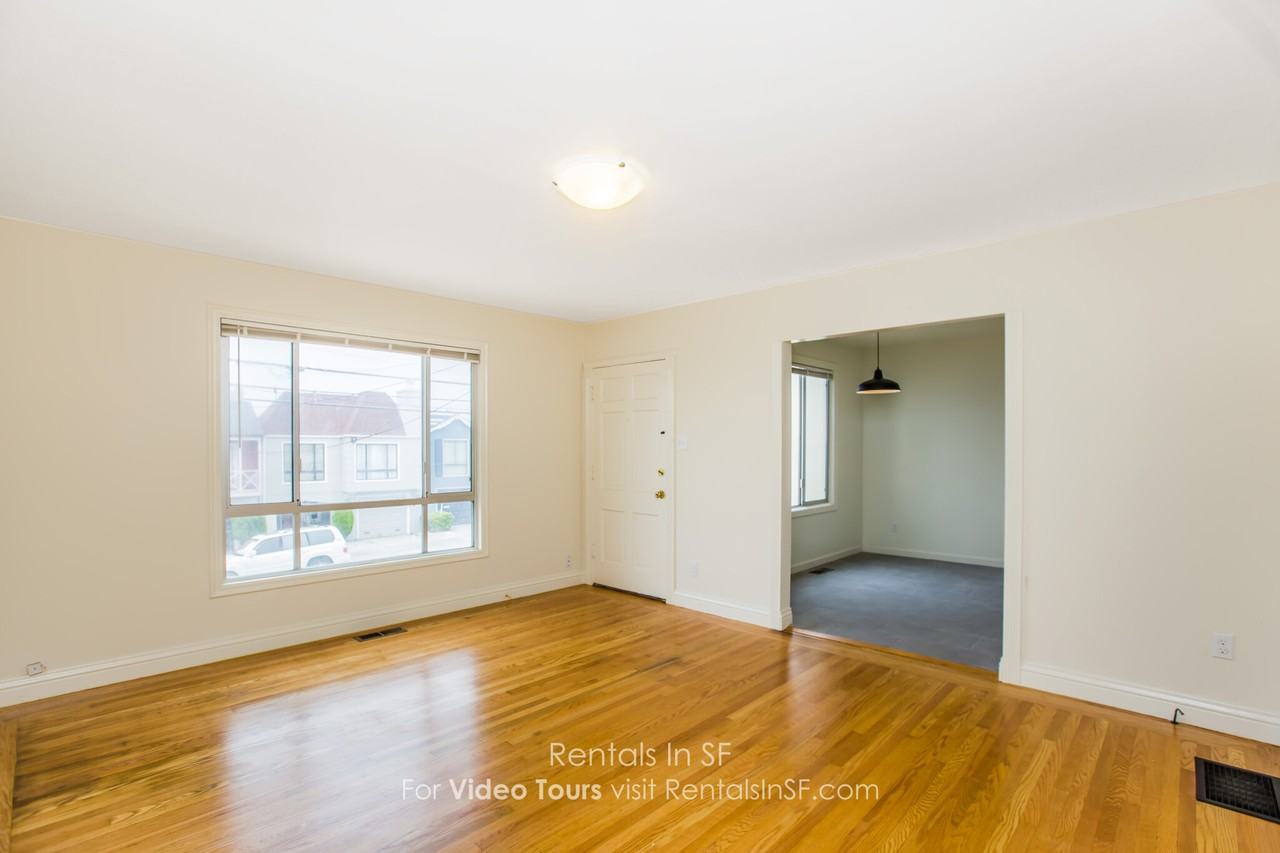 1886 39th Ave - Photo 3 of 18