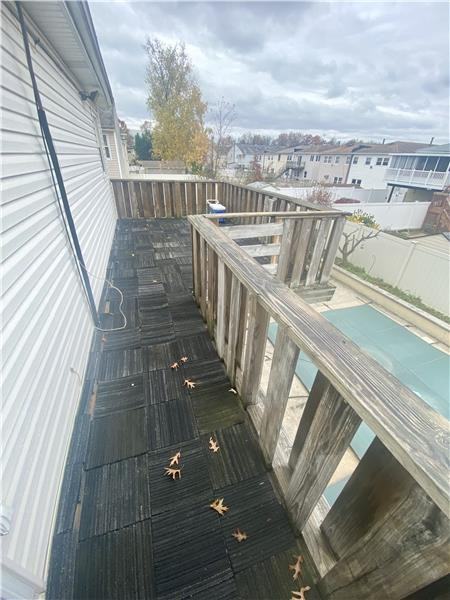 33 Escanaba Ave - Photo 3 of 3