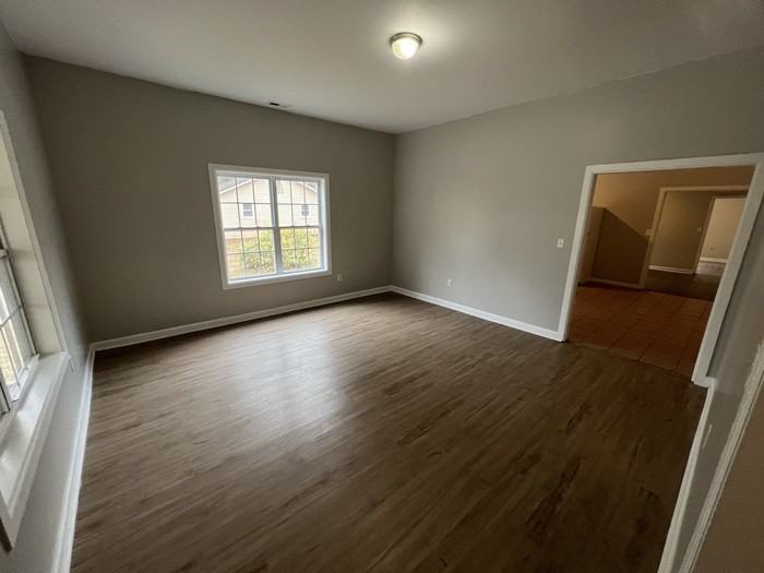 130 Avalon Ct - Photo 2 of 14