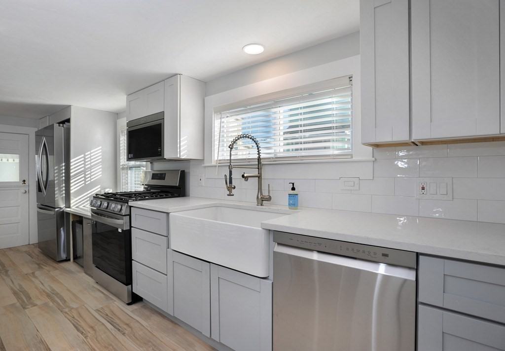 3 Island Ave #1 - Photo 3 of 26