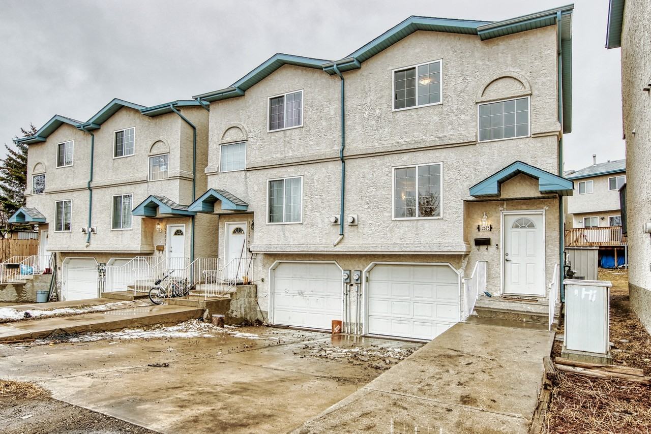 12615 47 St Nw #1 - Photo 2 of 47