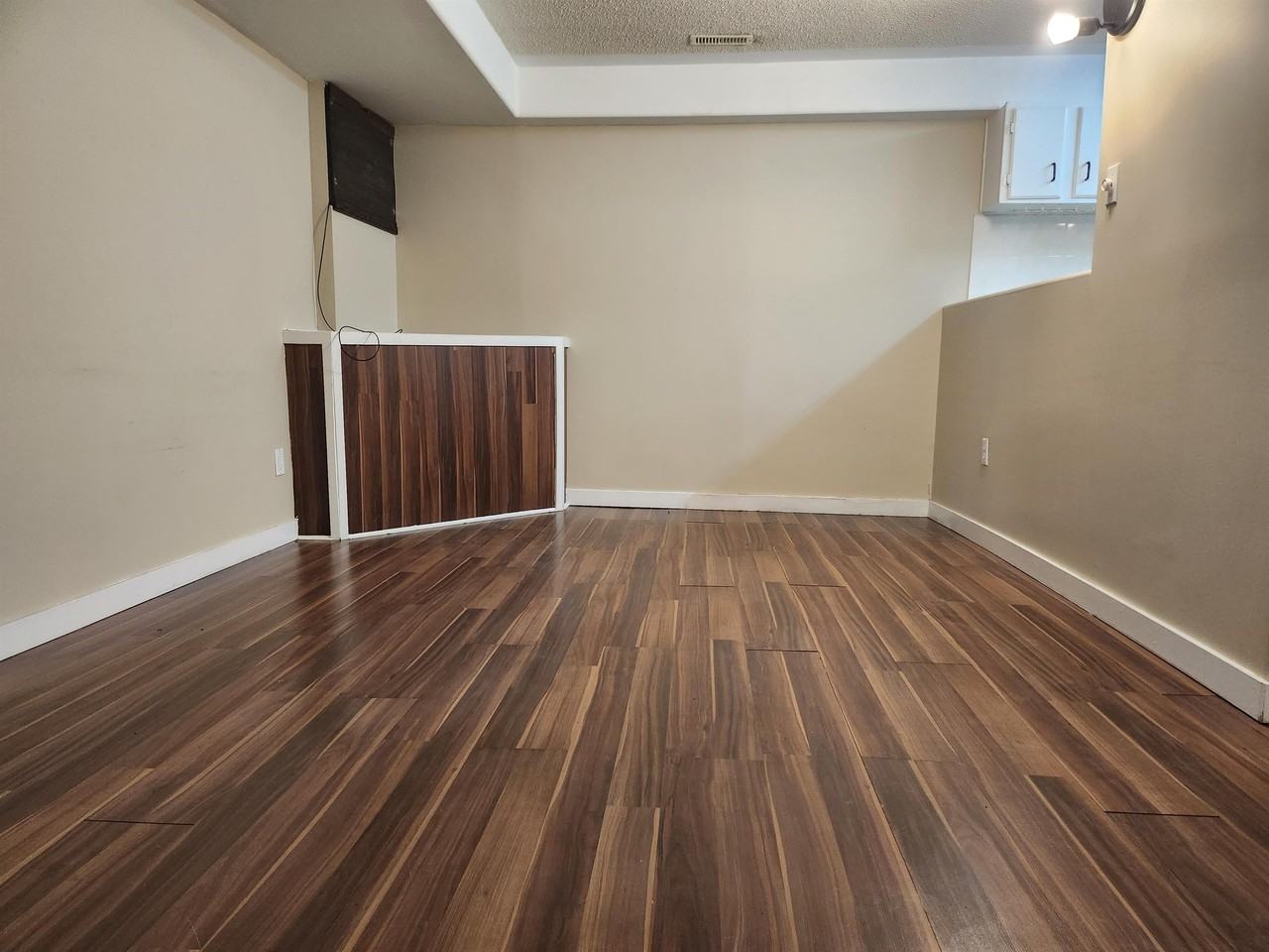 10306 155 St Nw #1 - Photo 3 of 14