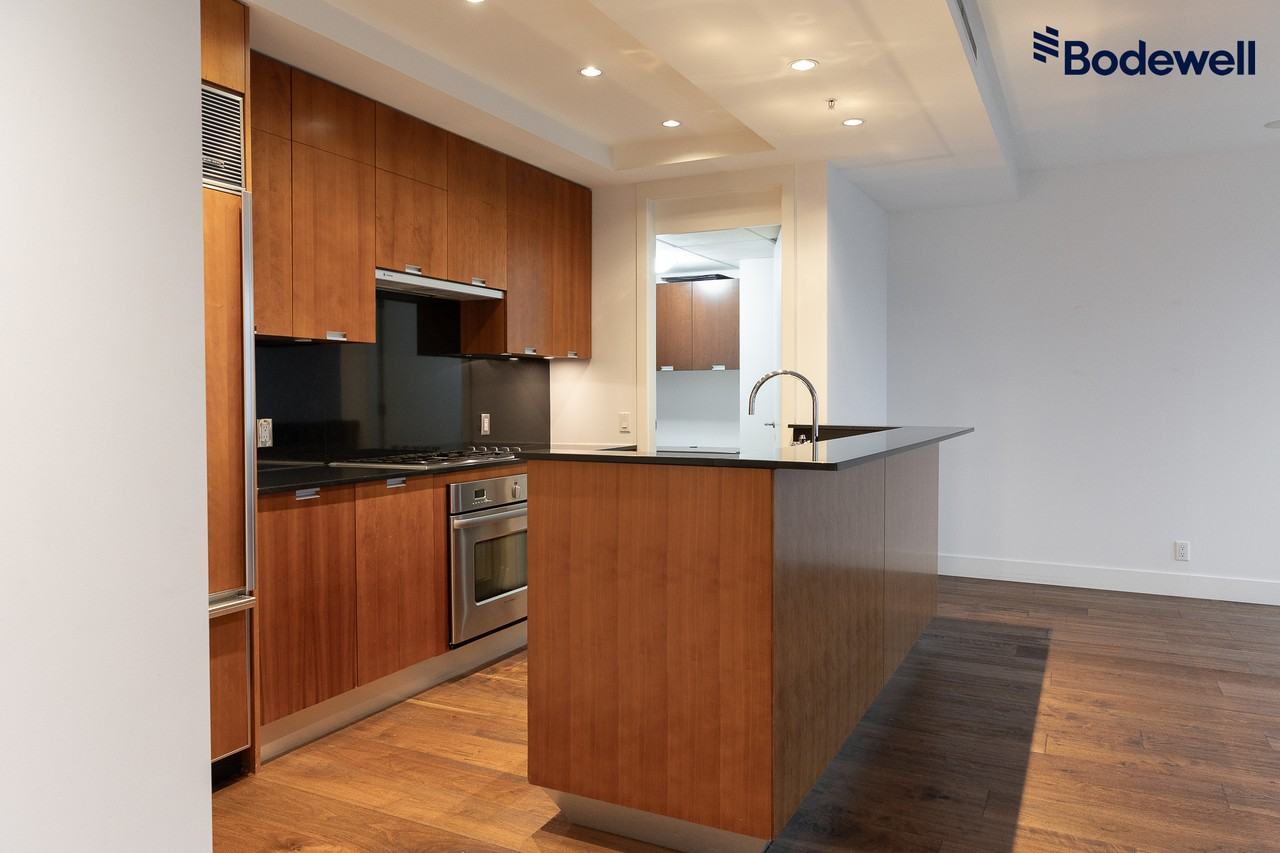 Shaw Tower - Photo 2 of 19